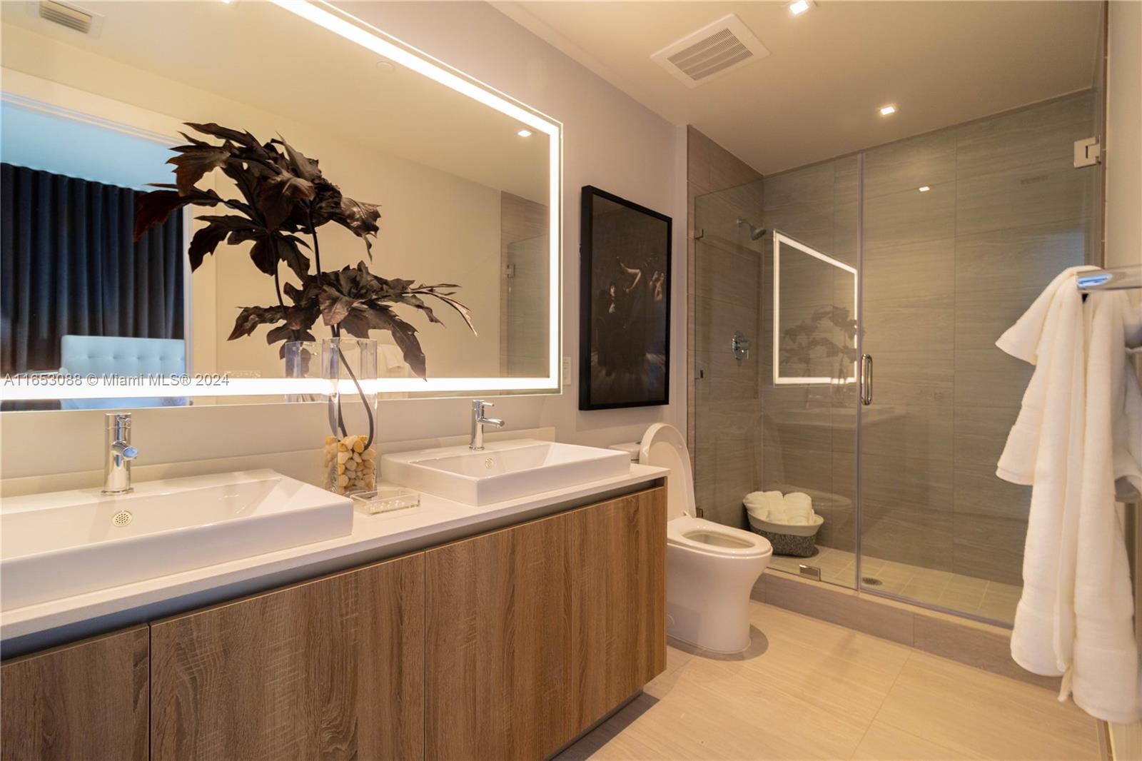 AVENTURA PARKSQUARE RESID - Residential Lease