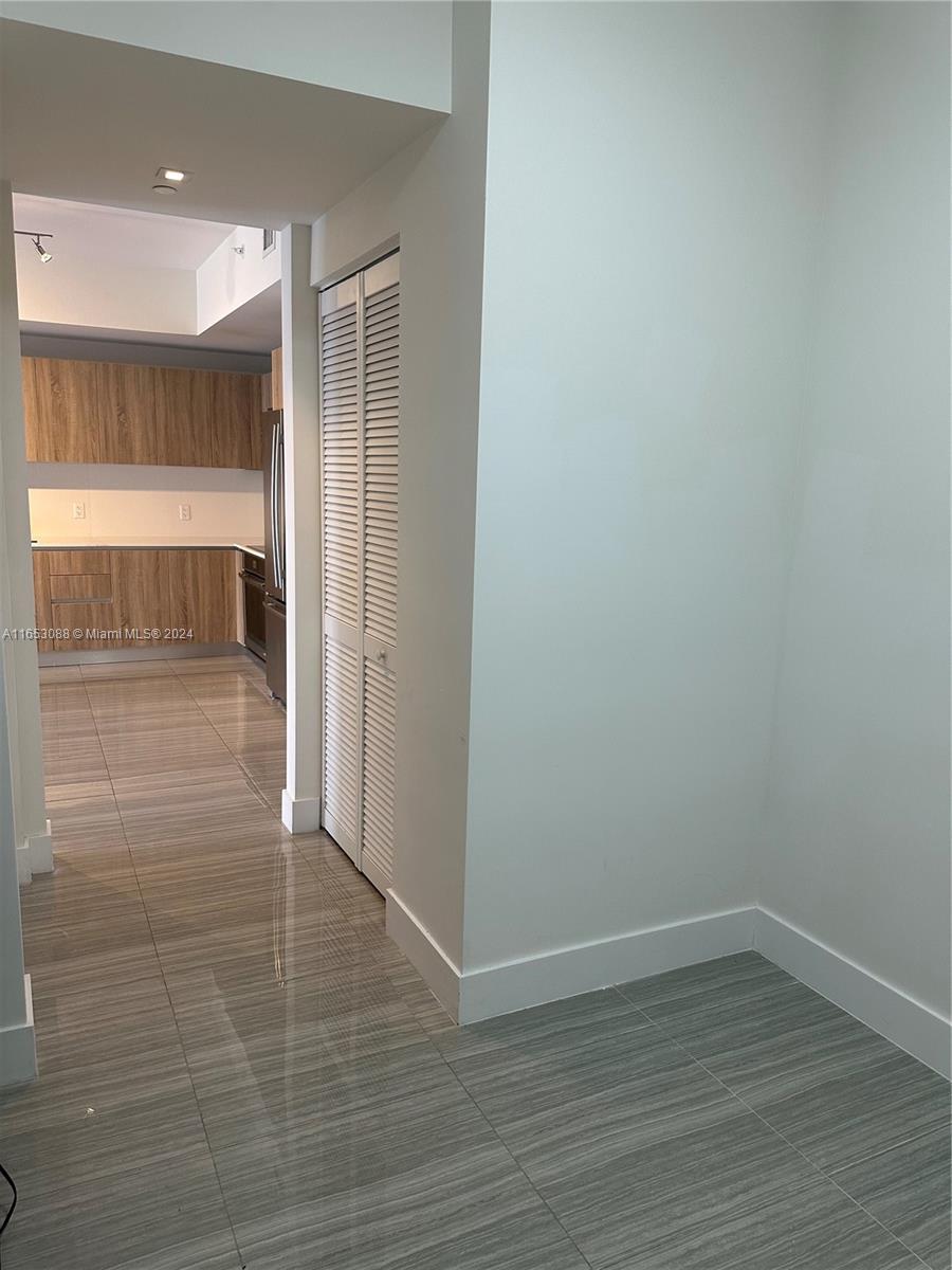 AVENTURA PARKSQUARE RESID - Residential Lease