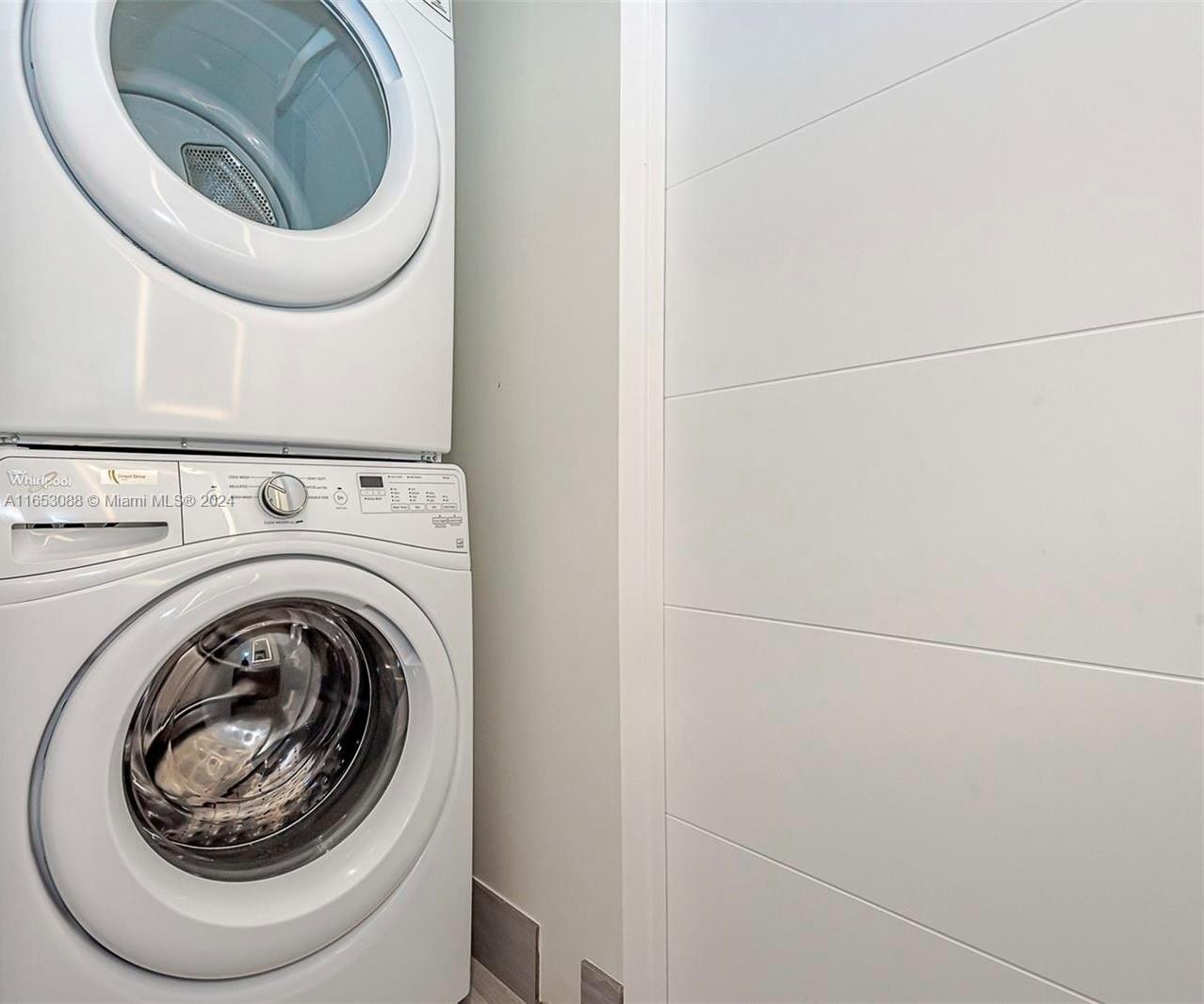 AVENTURA PARKSQUARE RESID - Residential Lease