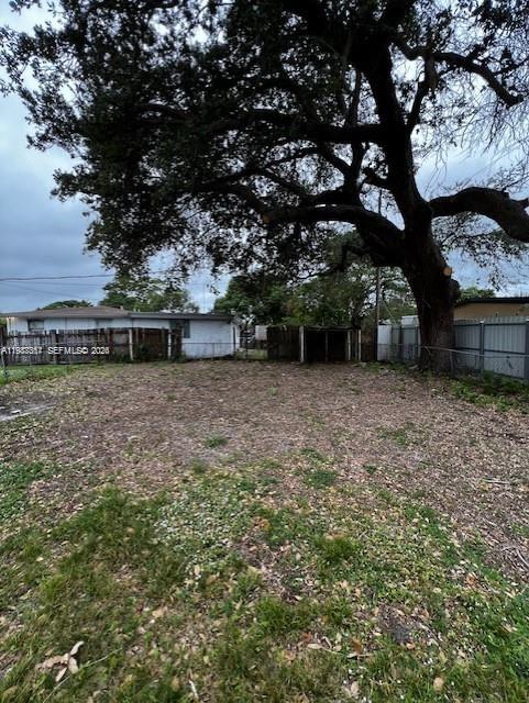 LAKE FOREST SEC 4 - Residential