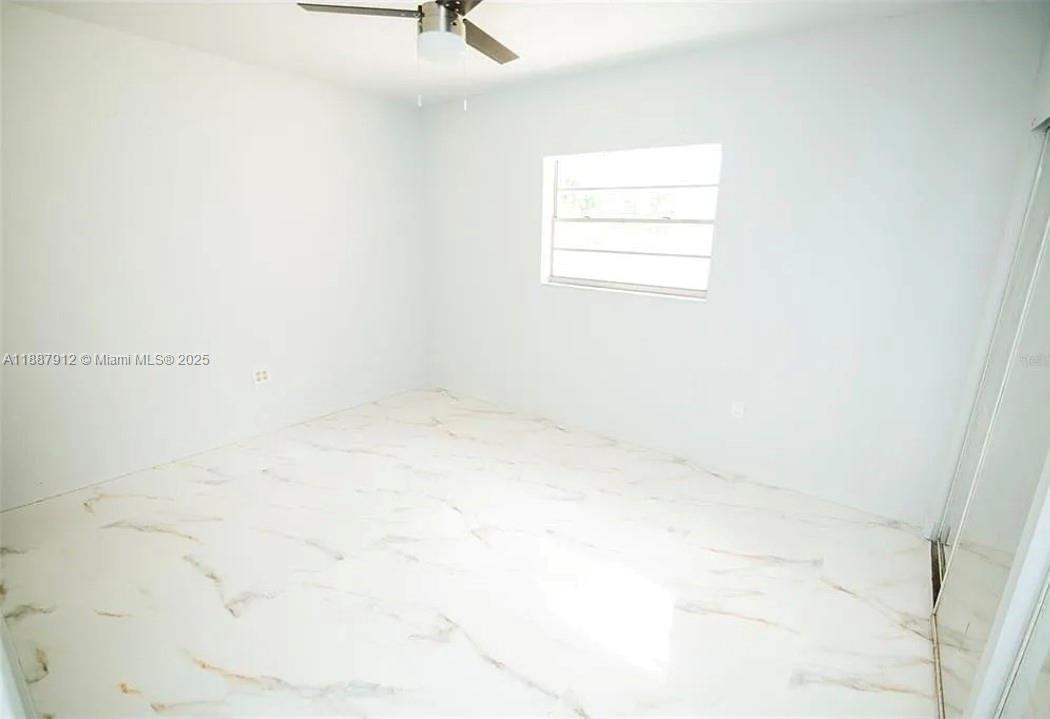 W MIAMI SHORES SEC B - Residential