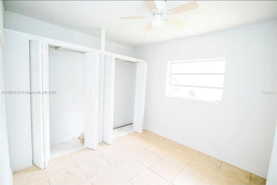 W MIAMI SHORES SEC B - Residential