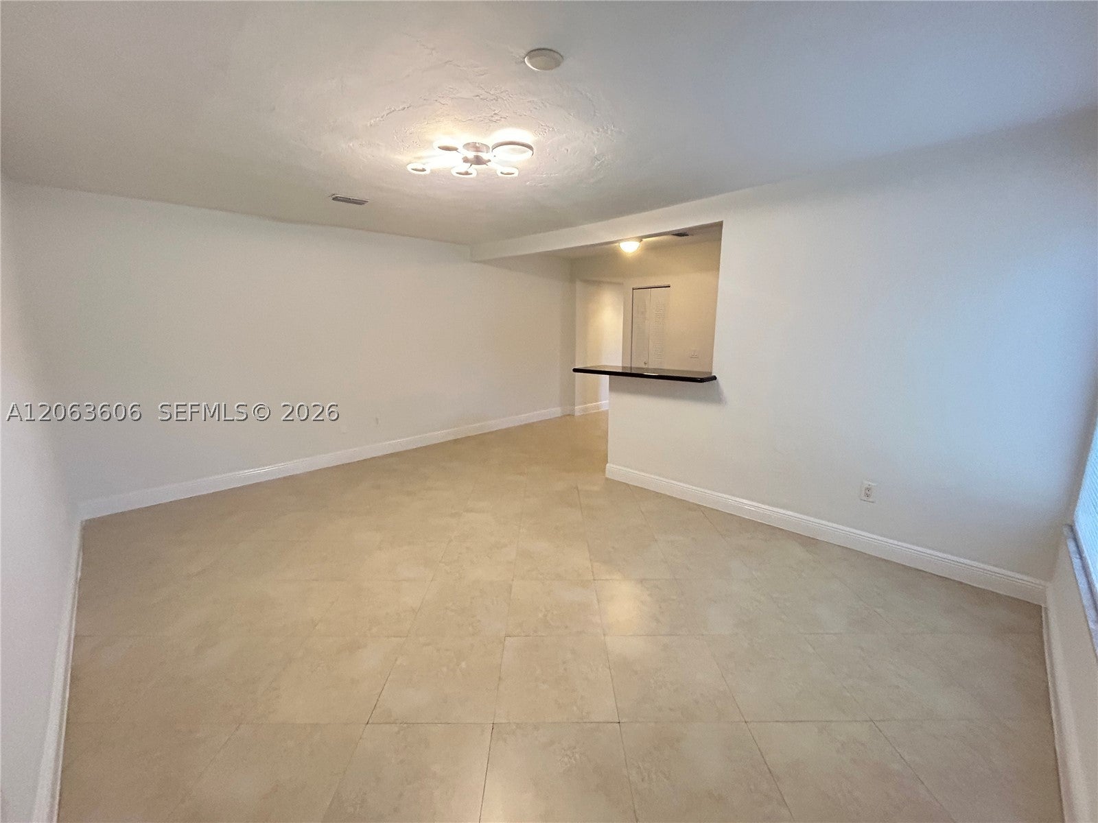 2880 PINE TREE DR 10