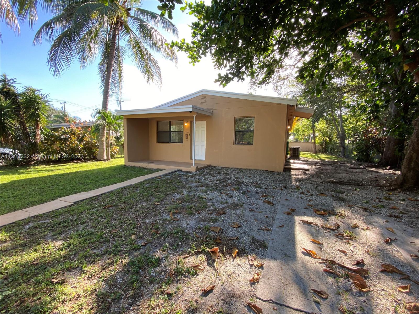 3 BEDROOM, 2 BATH + BONUS ROOM ** FENCED BACKYARD ** BEAUTIFUL, SPACIOUS, CHARMING HOUSE IN A QUITE COMMUNITY ** FRESHLY PAINTED ** NEWER APPLIANCES, BLINDS ON ALL WINDOWS, CEILING FAN, AMAZING FLOOR **EASY ACCESS TO MAJOR HIGHWAYS- I-95, TURNPIKE, AVENTURA MALL AND SUNNY ISLES BEACH**