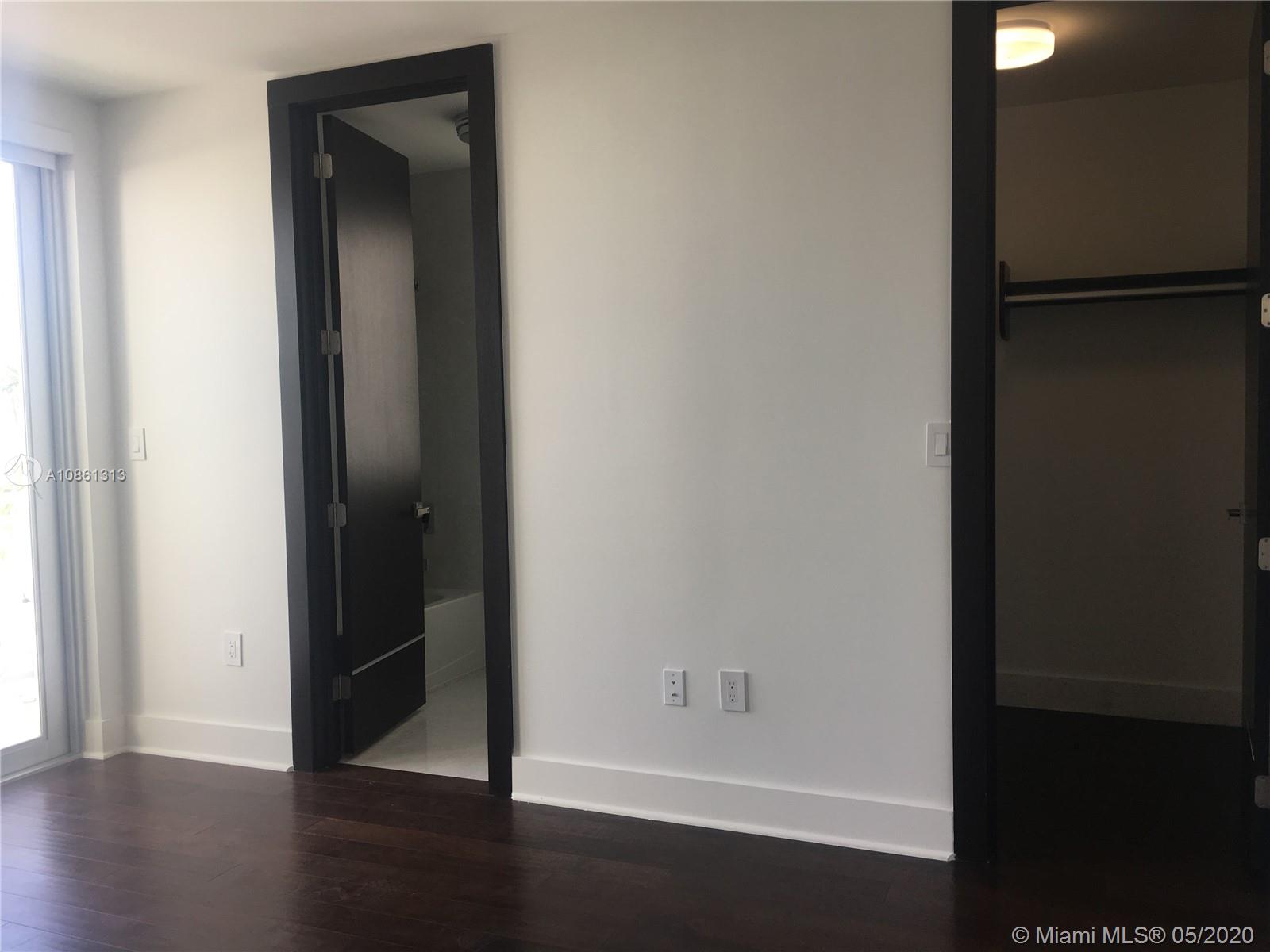OASIS PARK SQUARE AT DORA - Residential Lease