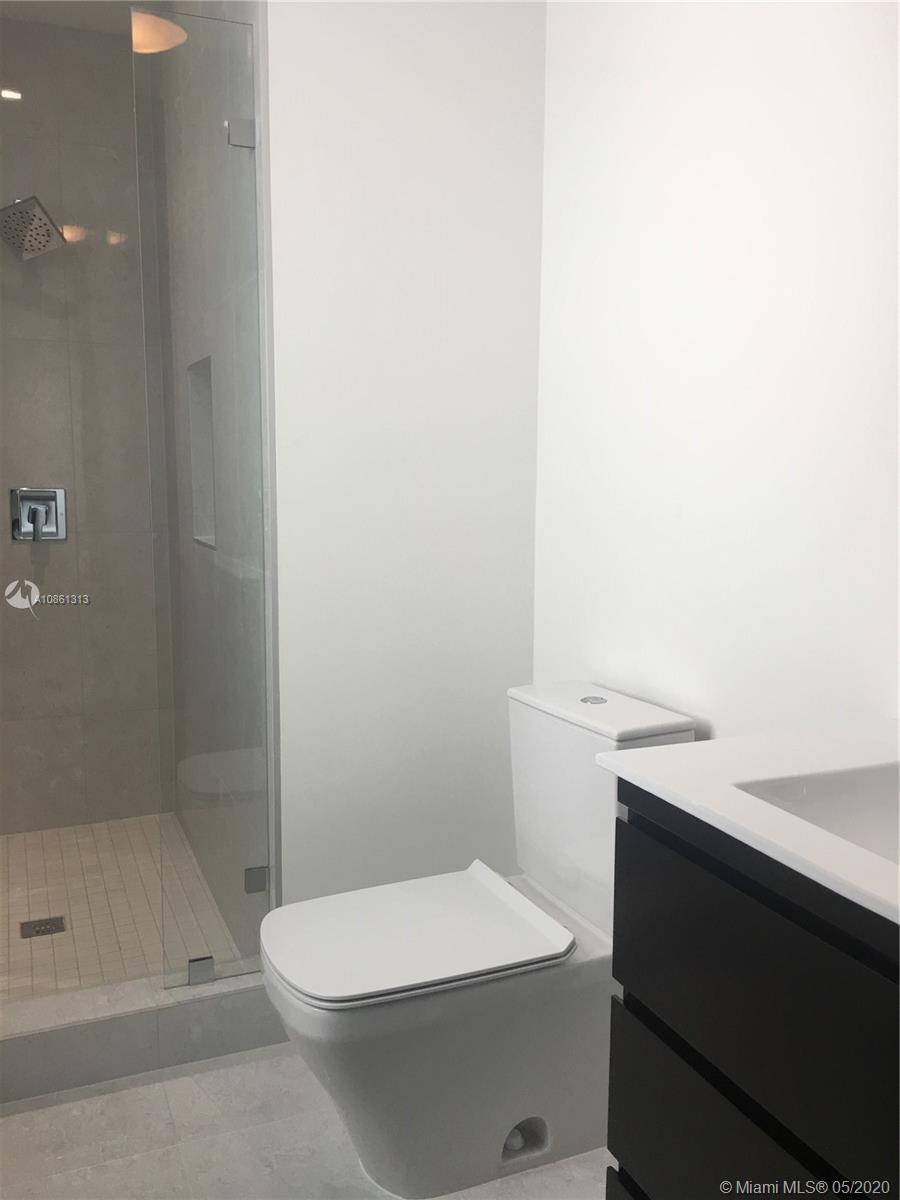 OASIS PARK SQUARE AT DORA - Residential Lease