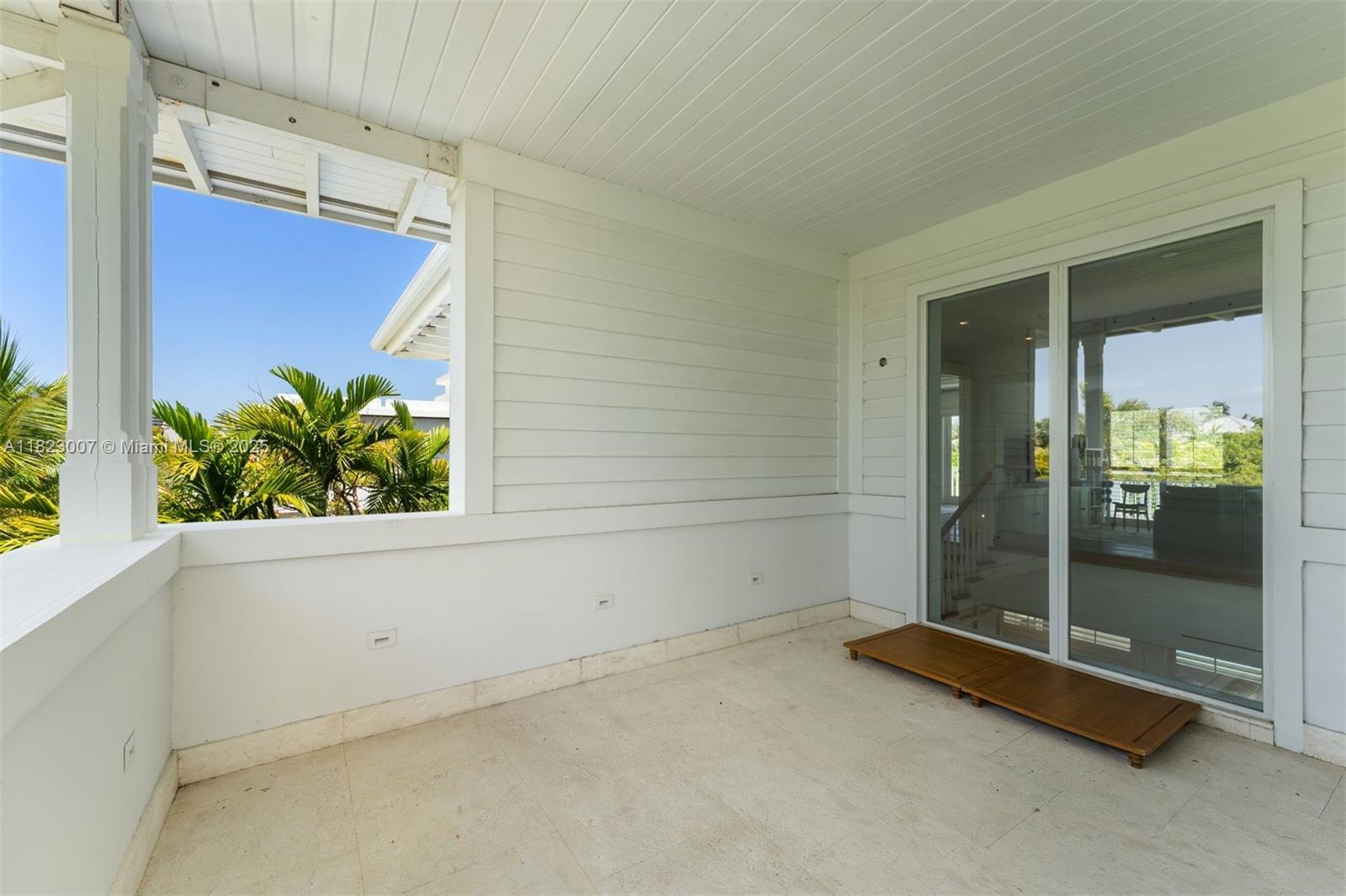 TROPICAL ISLE HOMES SUB 4 - Residential