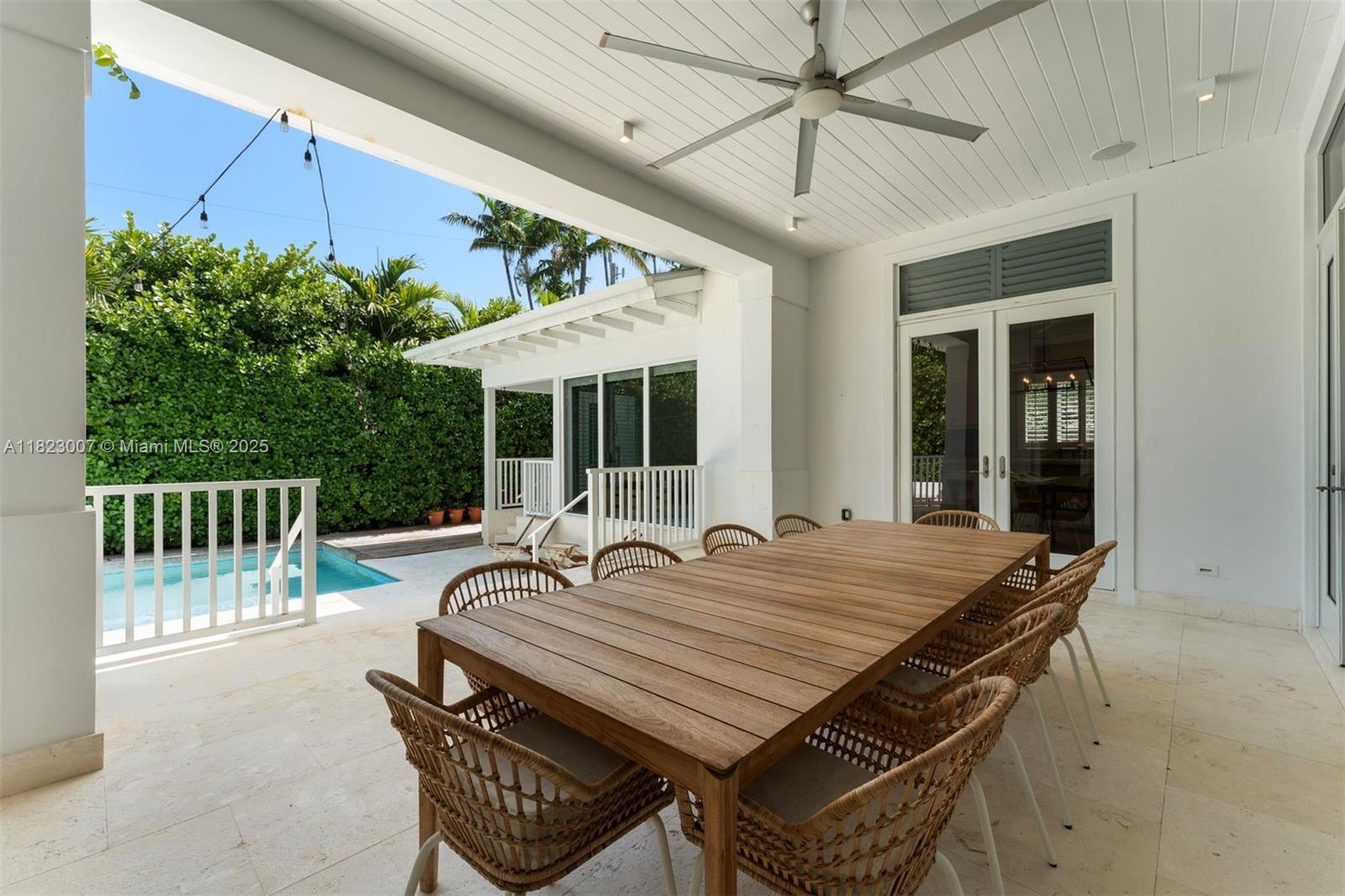 TROPICAL ISLE HOMES SUB 4 - Residential