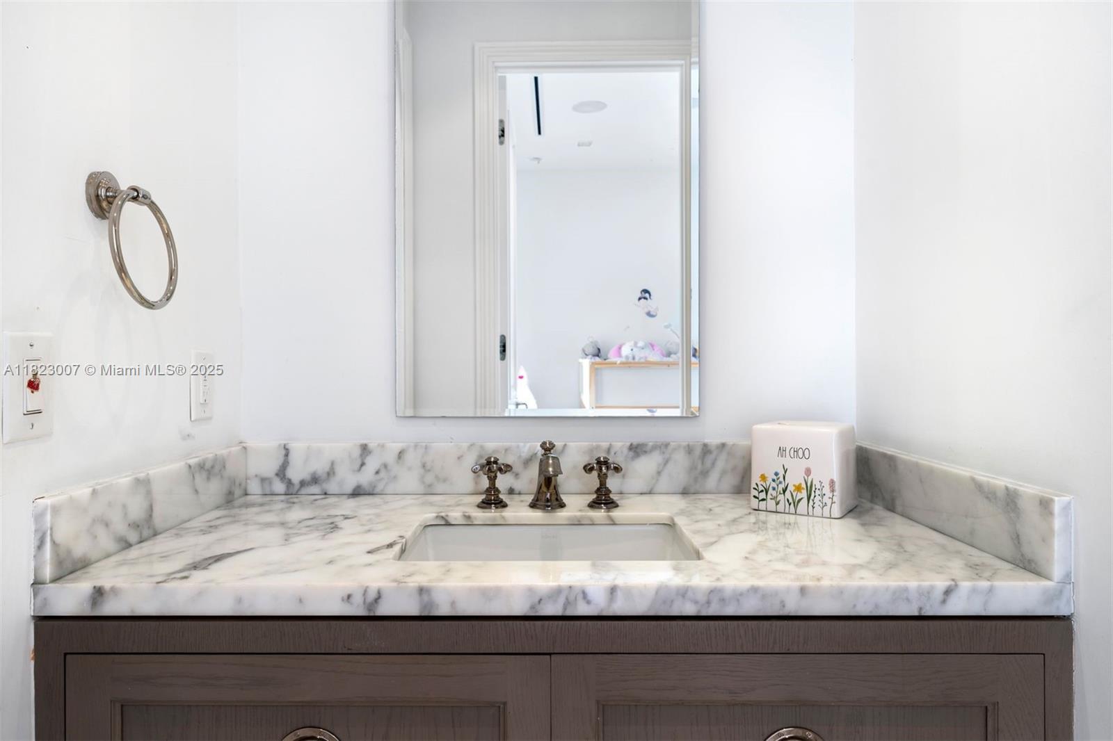 TROPICAL ISLE HOMES SUB 4 - Residential