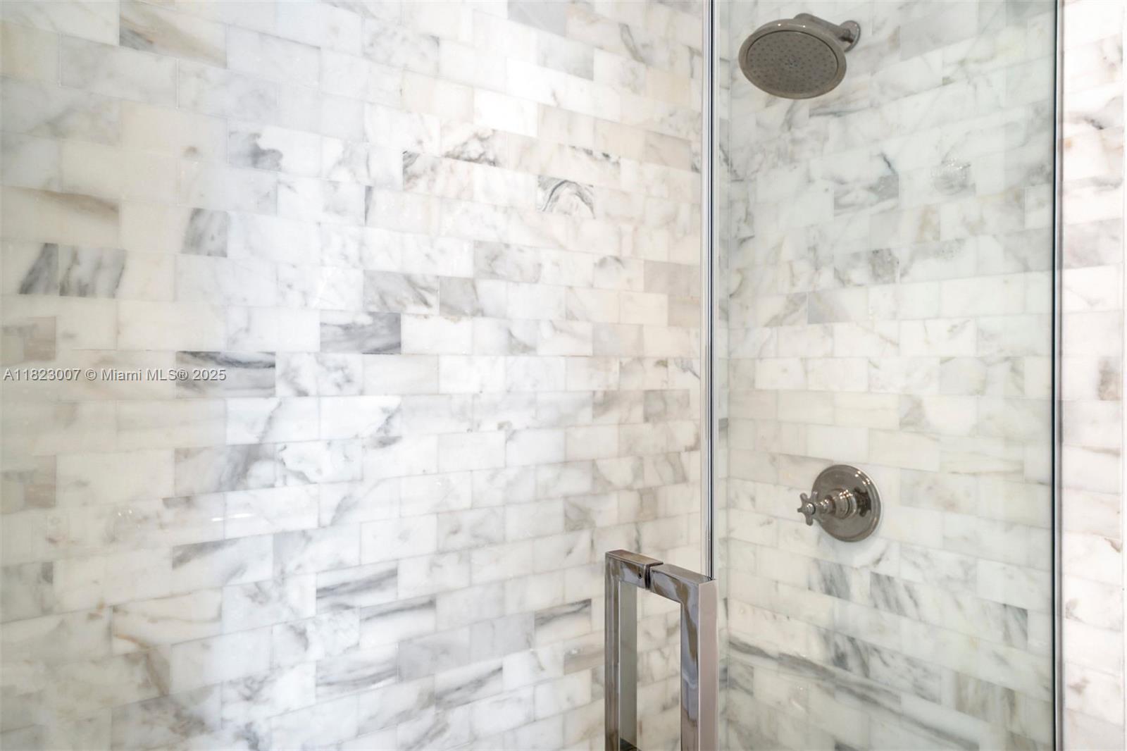 TROPICAL ISLE HOMES SUB 4 - Residential