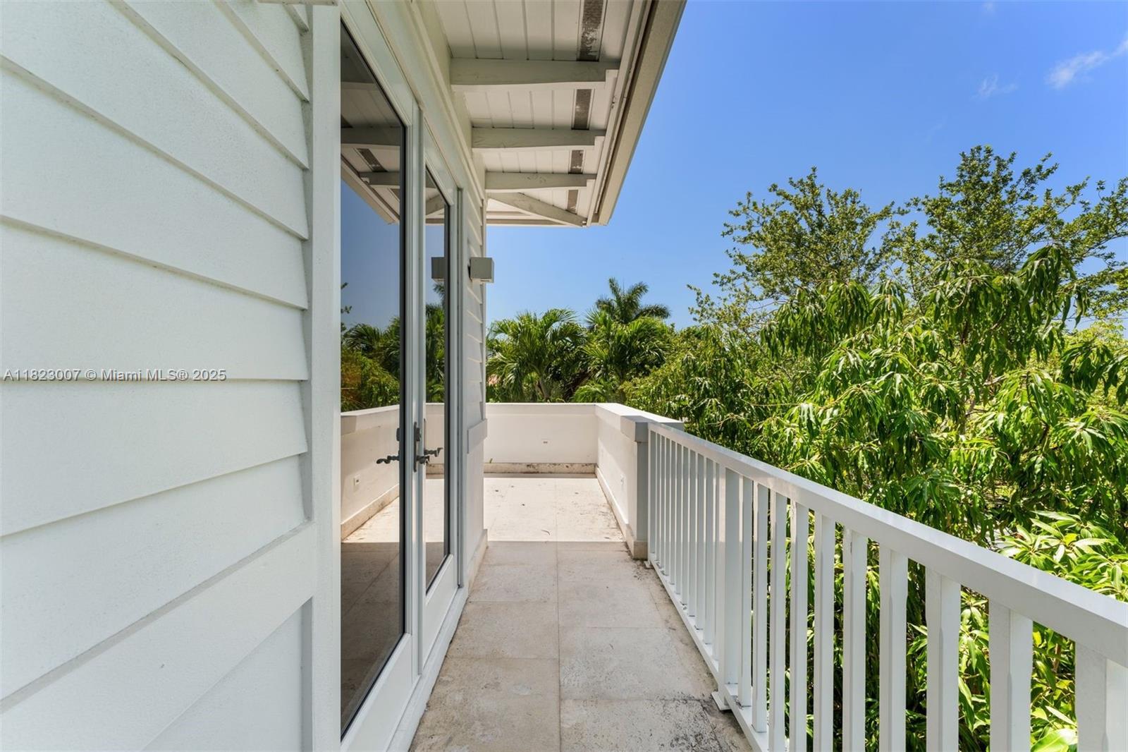 TROPICAL ISLE HOMES SUB 4 - Residential