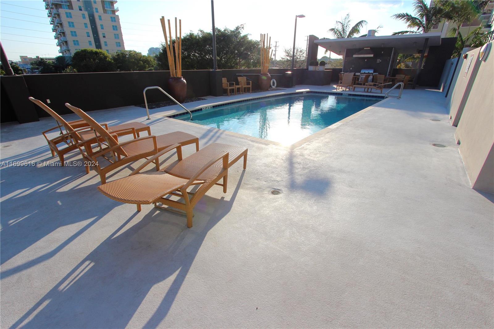 MILL CONDO - Residential