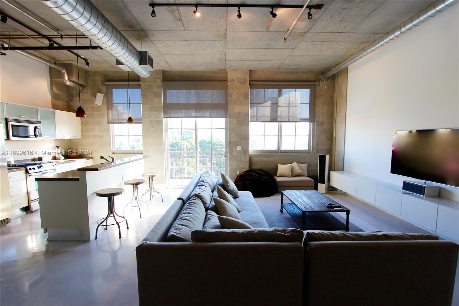 MILL CONDO - Residential