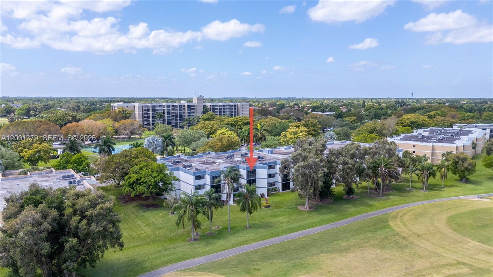 BLDG 6 OF COUNTRY CLUB AP - Residential