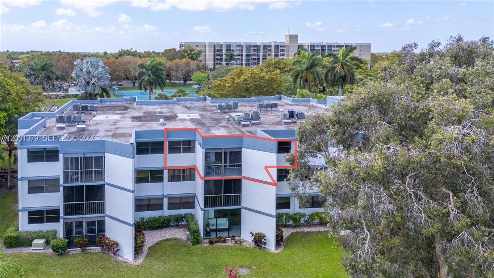 BLDG 6 OF COUNTRY CLUB AP - Residential