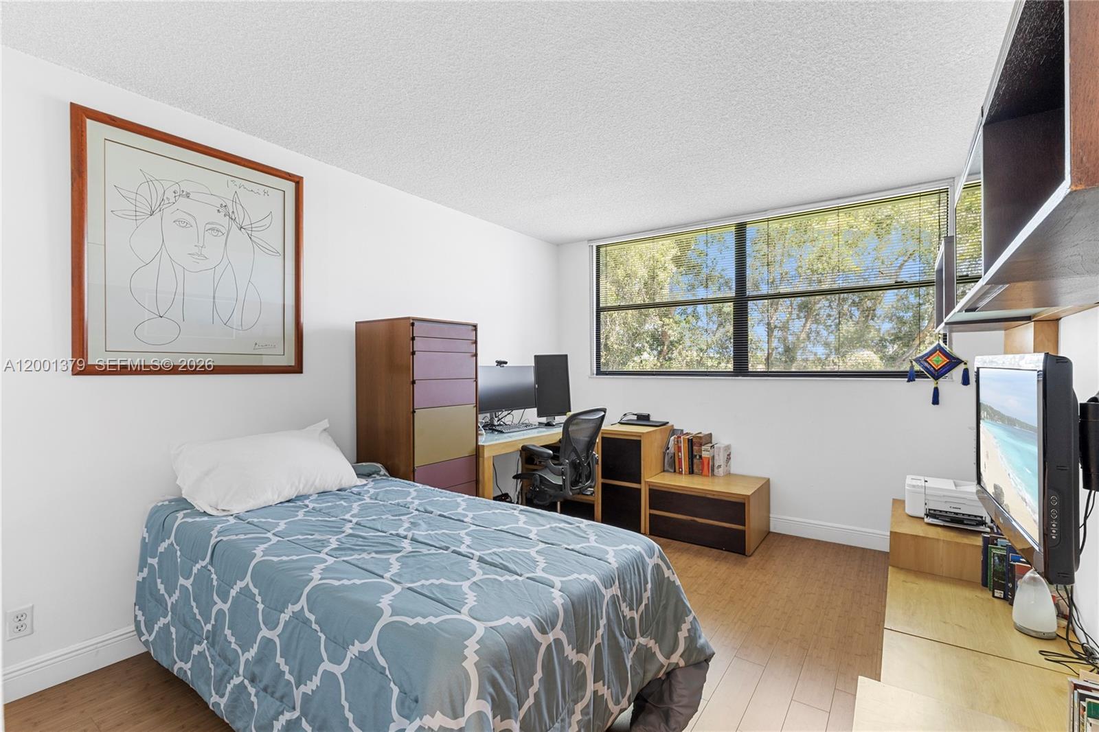 BLDG 6 OF COUNTRY CLUB AP - Residential