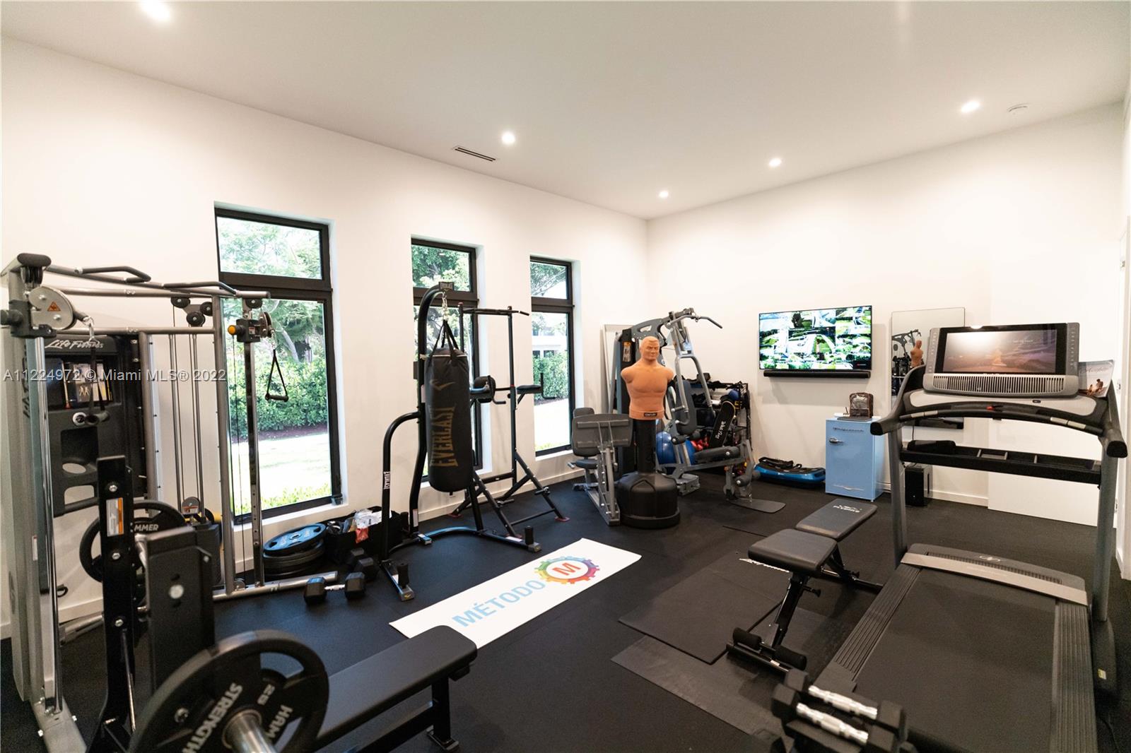 TOWN & RANCH ESTATES - Residential