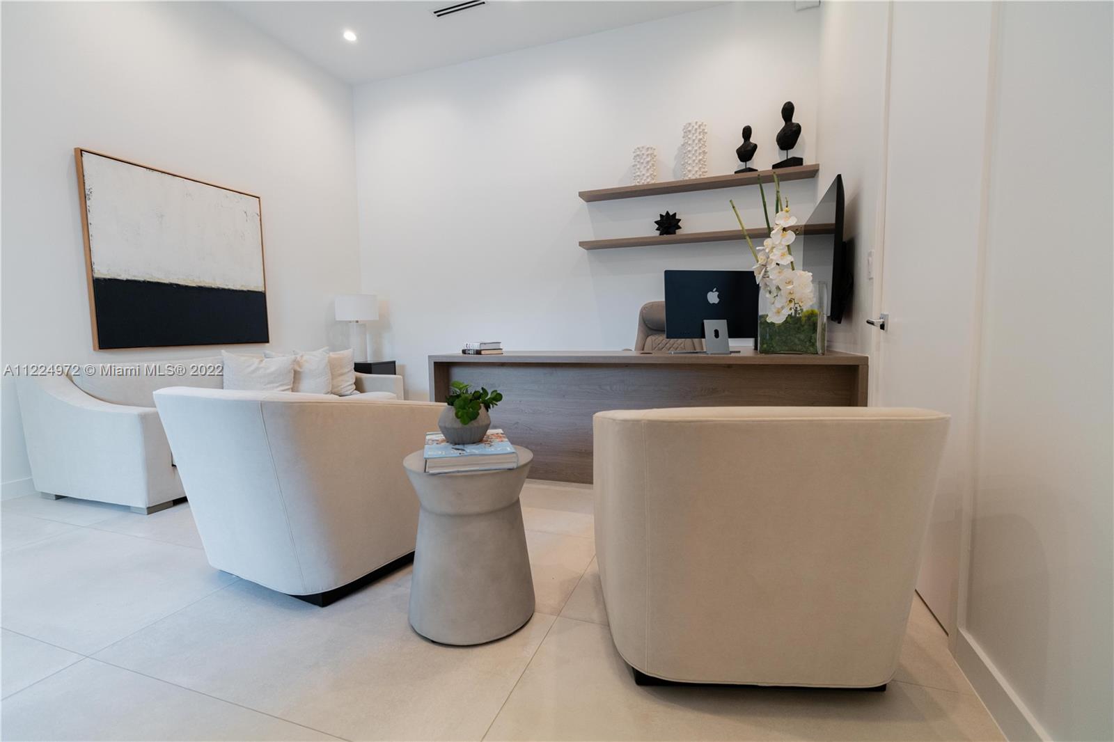 TOWN & RANCH ESTATES - Residential