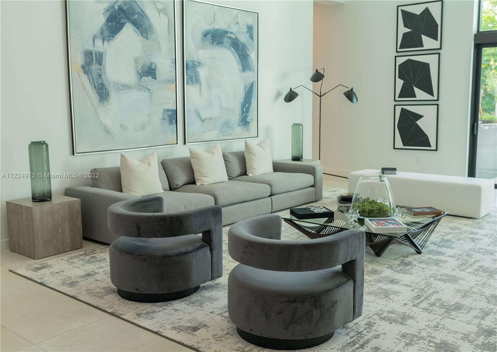 TOWN & RANCH ESTATES - Residential