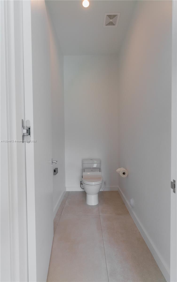 TOWN & RANCH ESTATES - Residential