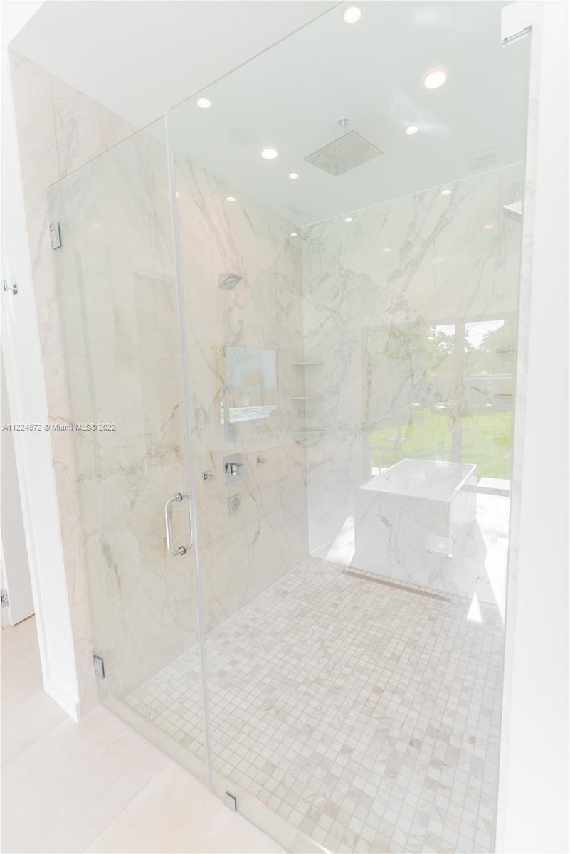 TOWN & RANCH ESTATES - Residential