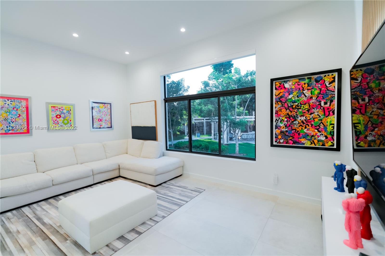 TOWN & RANCH ESTATES - Residential