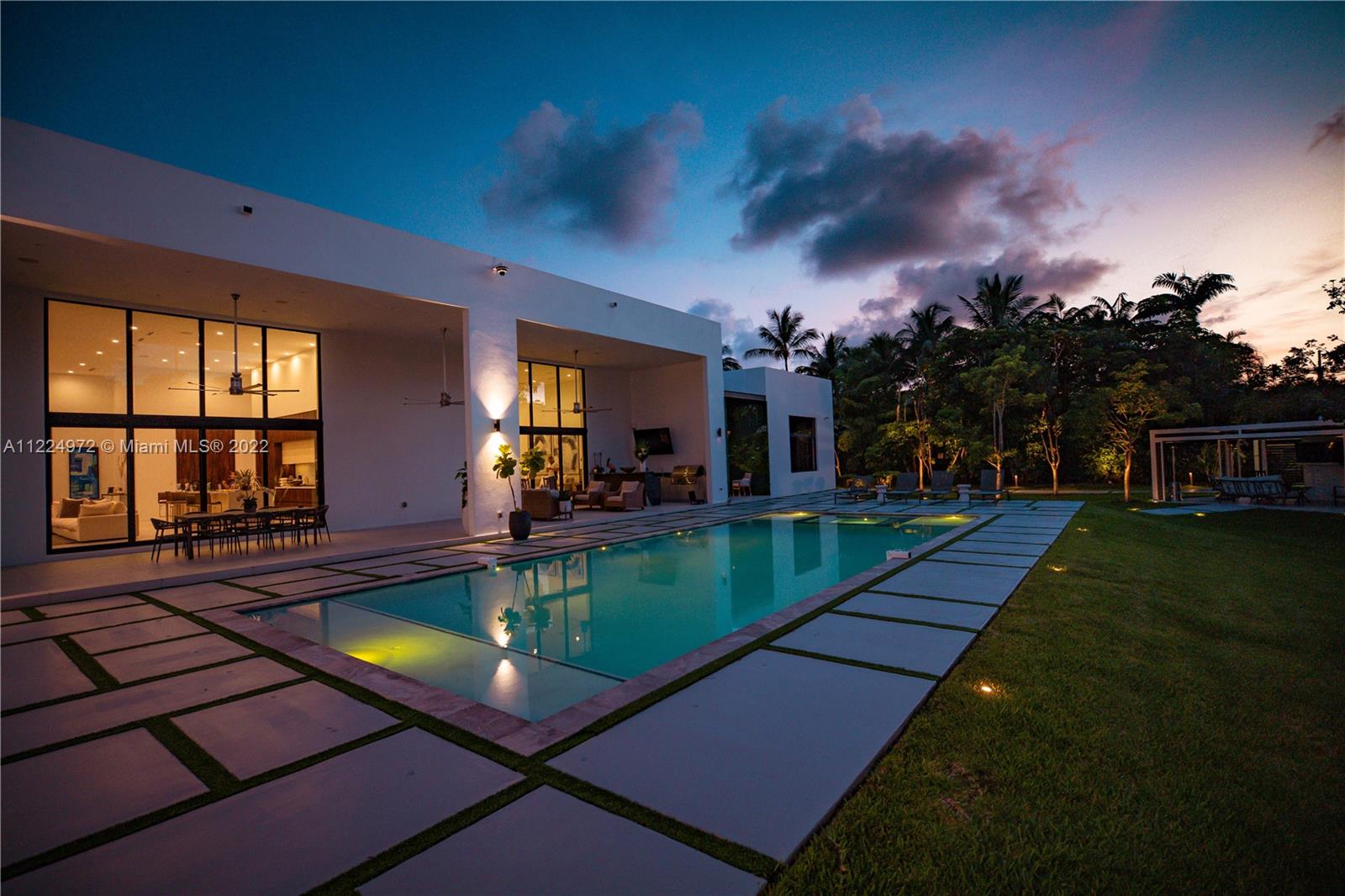 TOWN & RANCH ESTATES - Residential