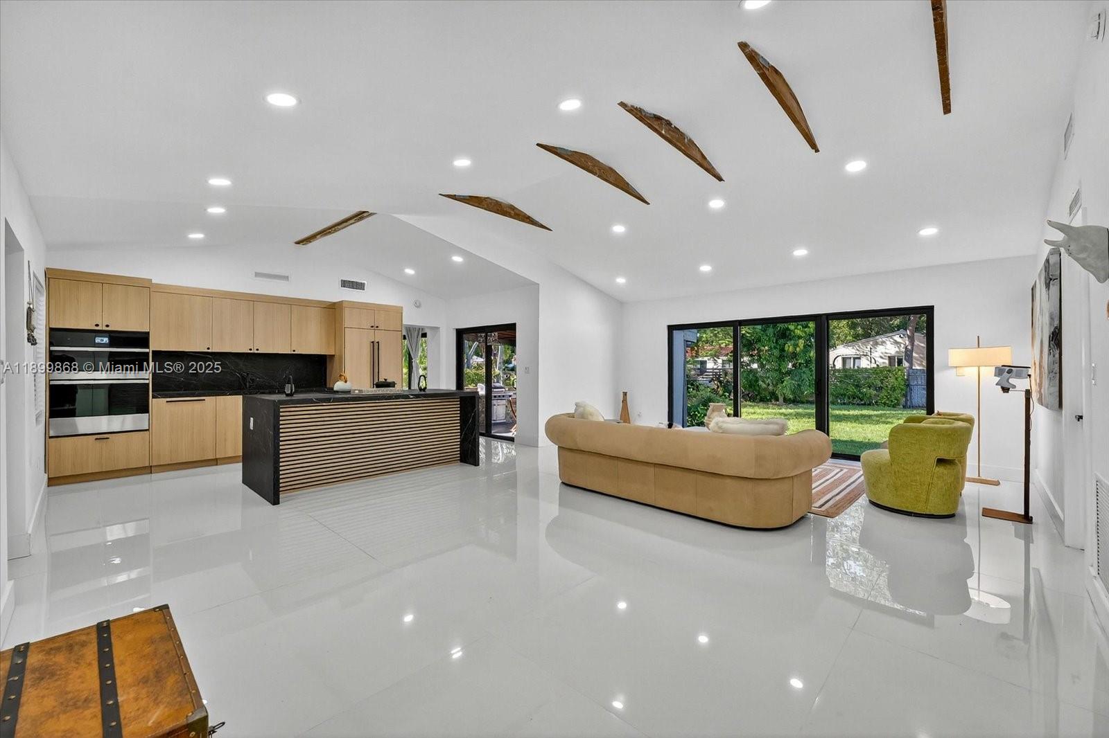 DUNNINGS MIAMI SHORES EXT - Residential Lease