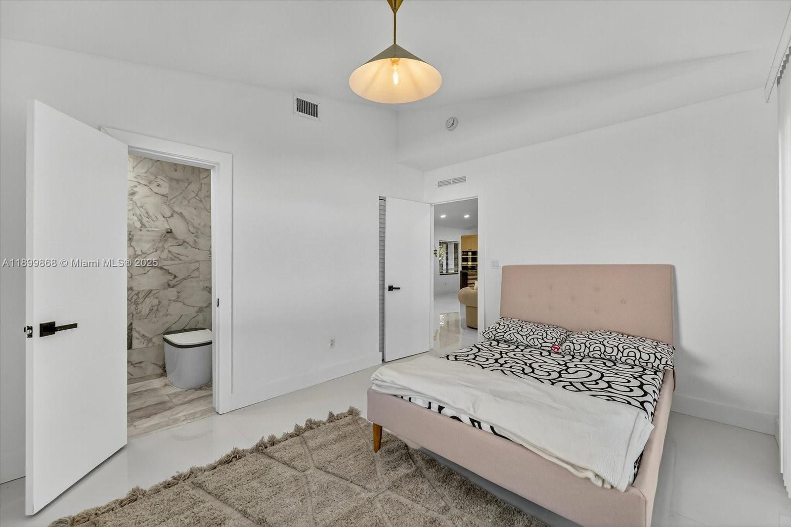 DUNNINGS MIAMI SHORES EXT - Residential Lease