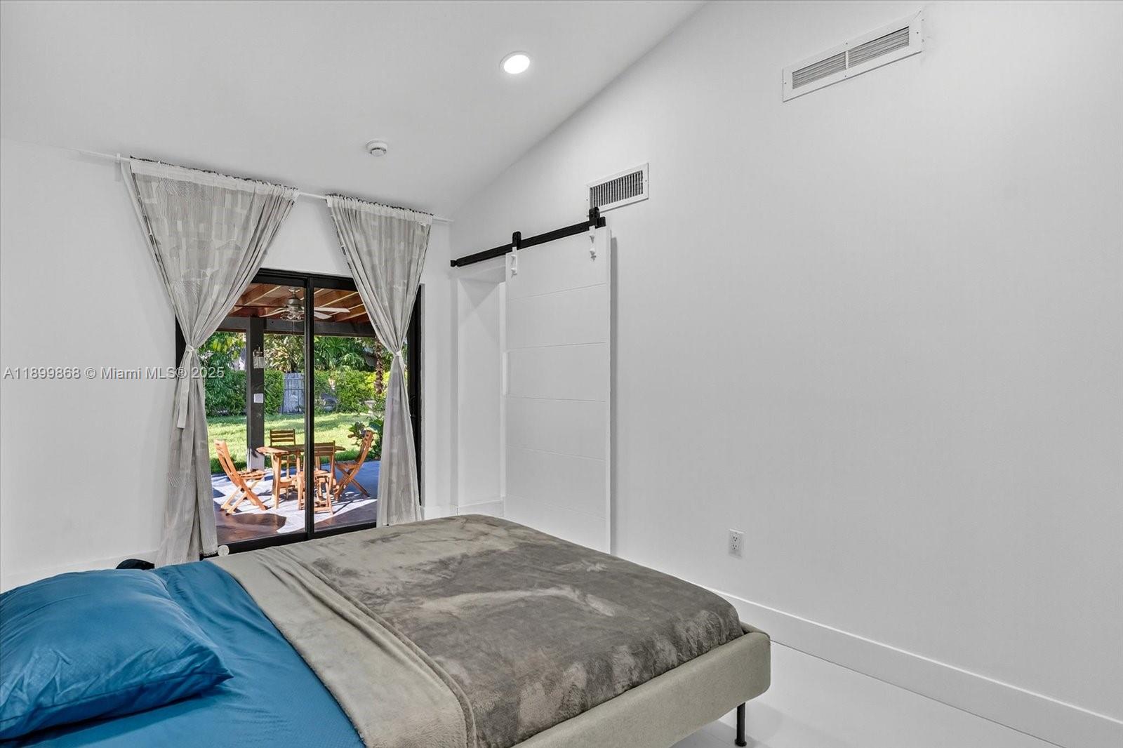 DUNNINGS MIAMI SHORES EXT - Residential Lease