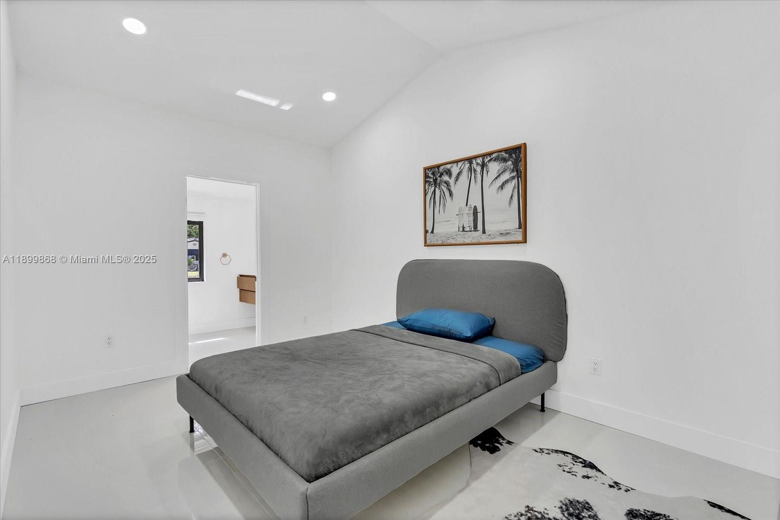 DUNNINGS MIAMI SHORES EXT - Residential Lease