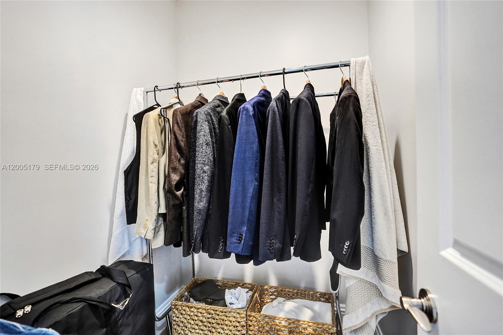 SALERNO SHORES - Residential