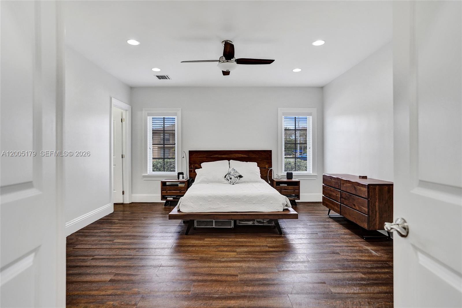 SALERNO SHORES - Residential