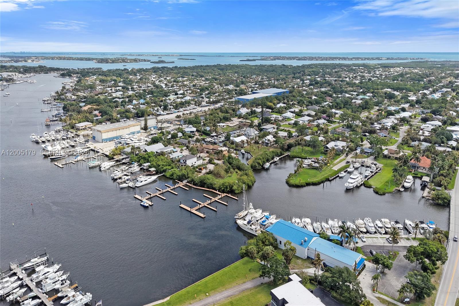 SALERNO SHORES - Residential