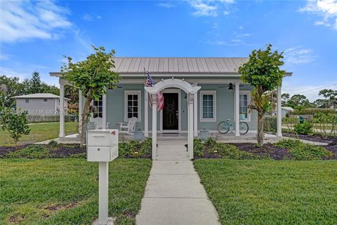 Photo of 4648 SE Binnacle Way, Stuart, FL 34997 (MLS # A12005179)