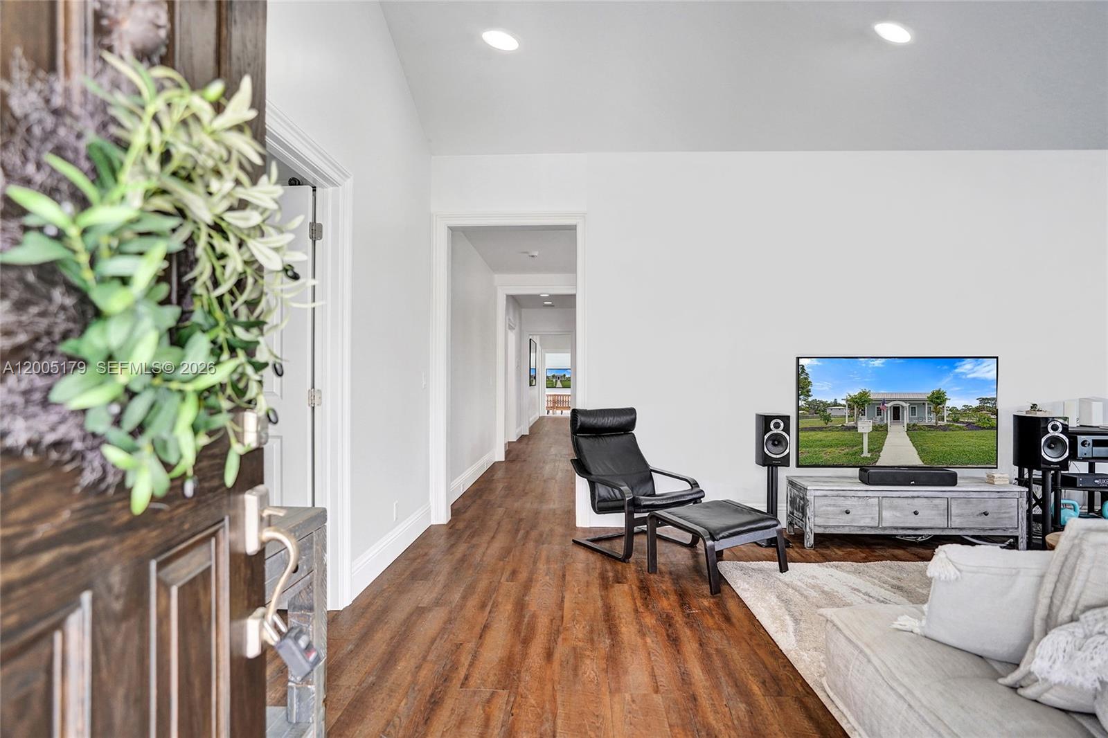 SALERNO SHORES - Residential