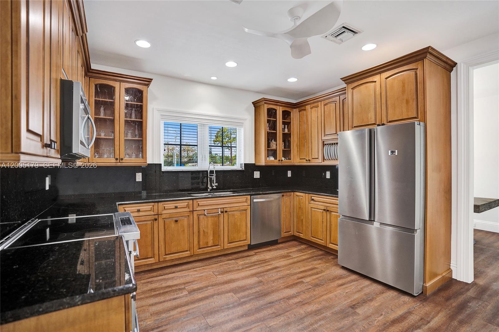 SALERNO SHORES - Residential