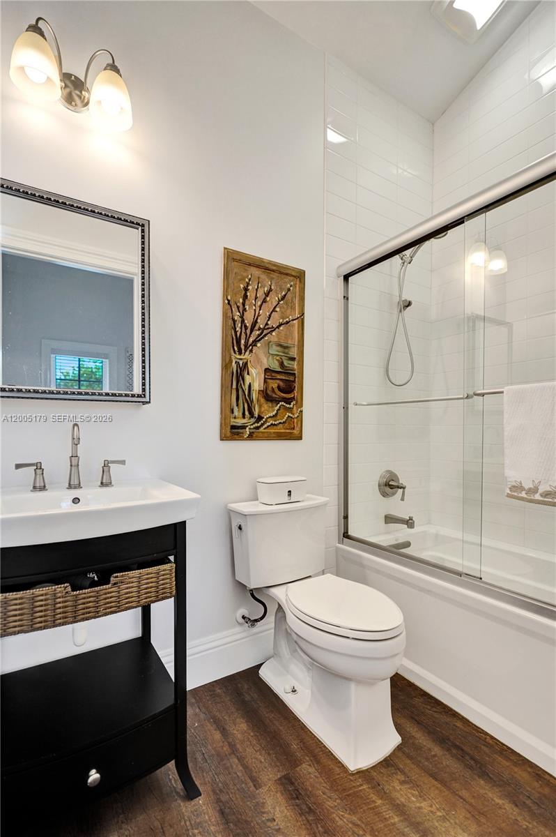 SALERNO SHORES - Residential