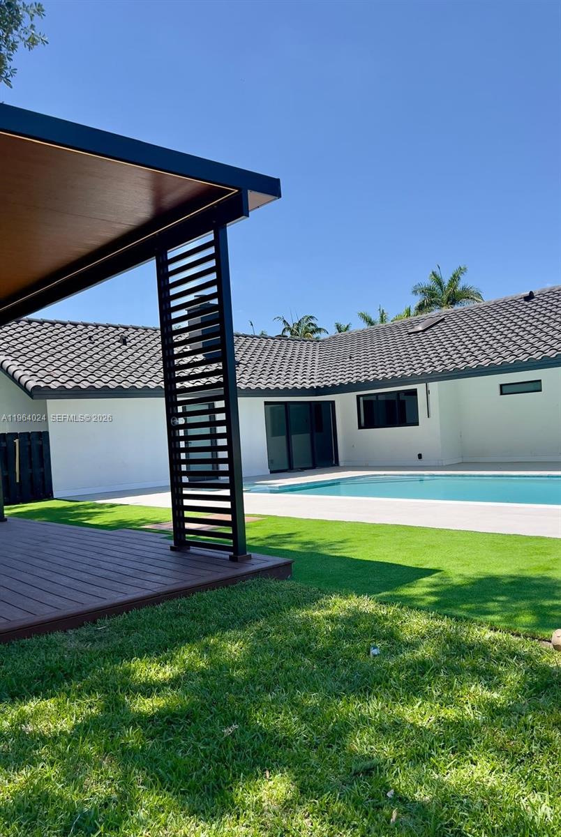 IVANHOE ESTATES - Residential