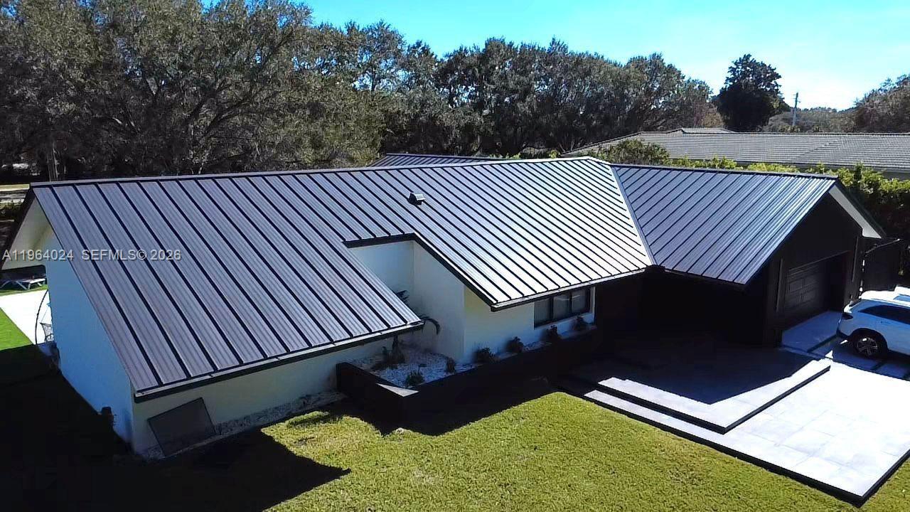 IVANHOE ESTATES - Residential