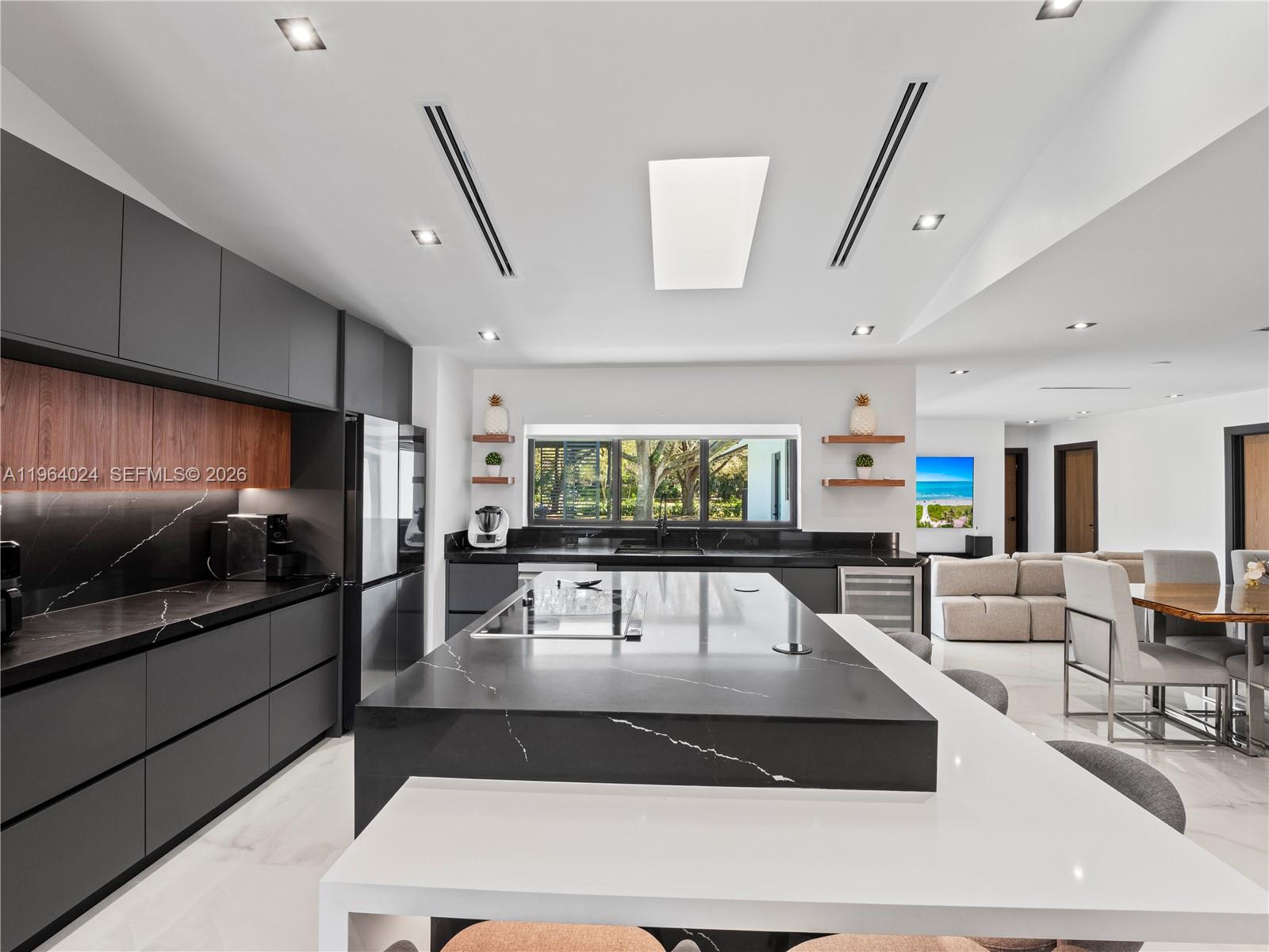 IVANHOE ESTATES - Residential