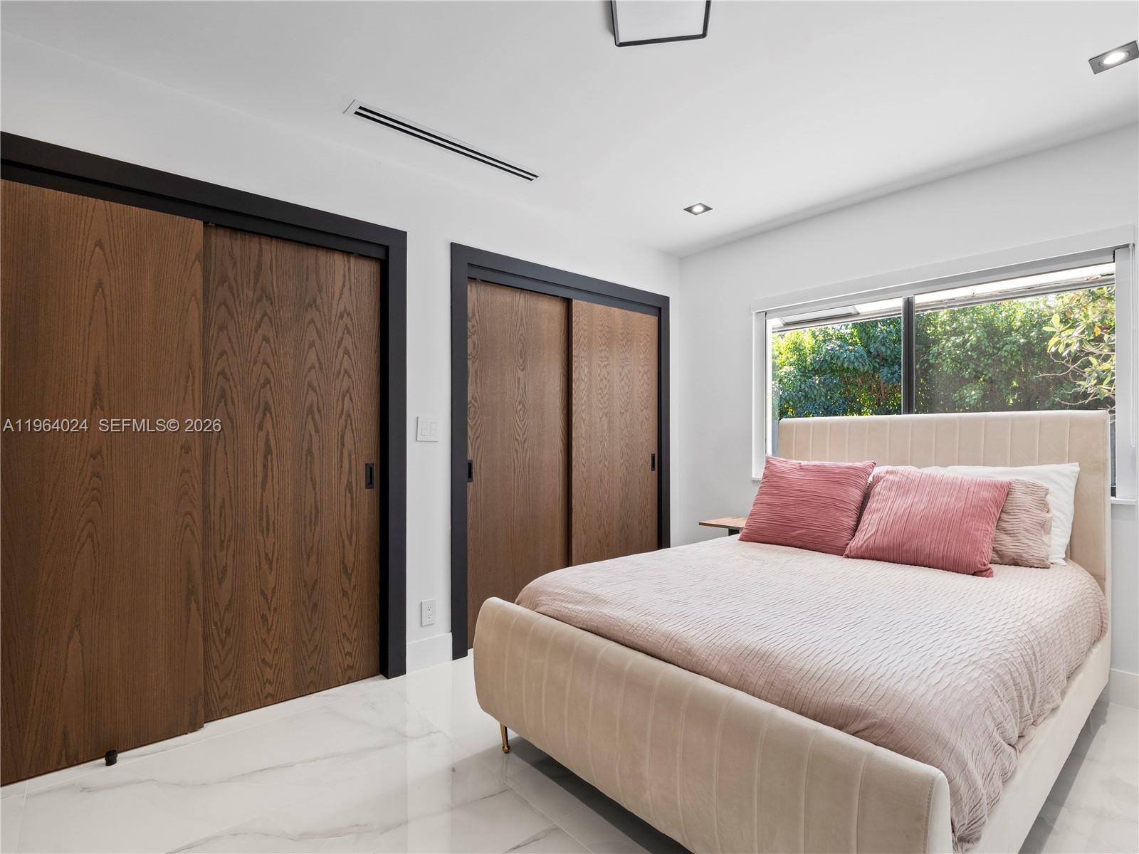 IVANHOE ESTATES - Residential