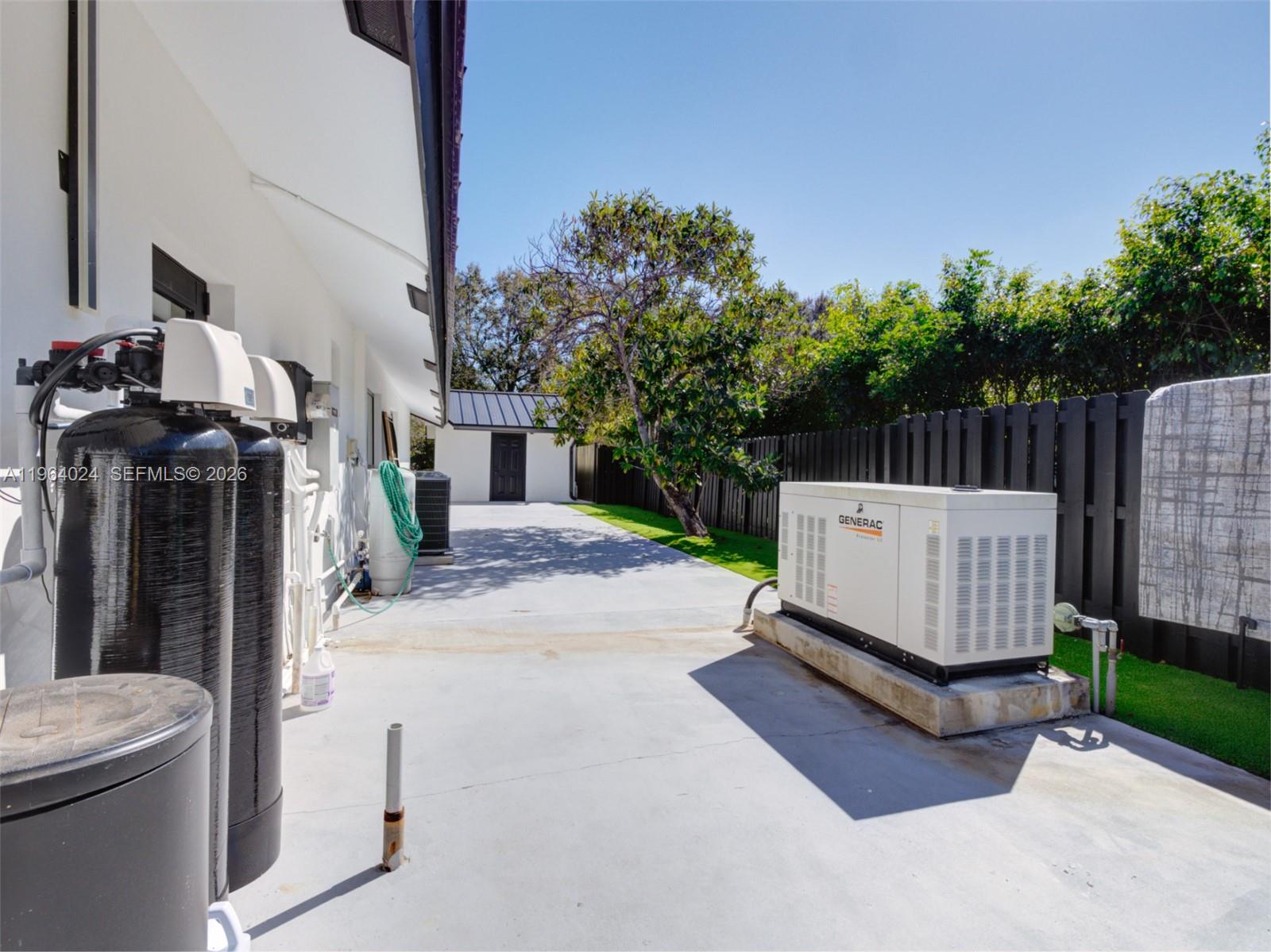 IVANHOE ESTATES - Residential