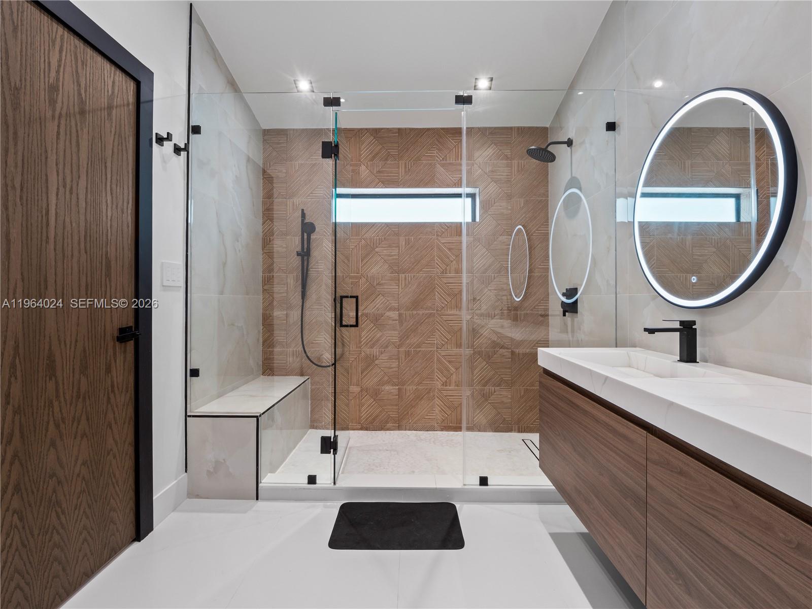 IVANHOE ESTATES - Residential