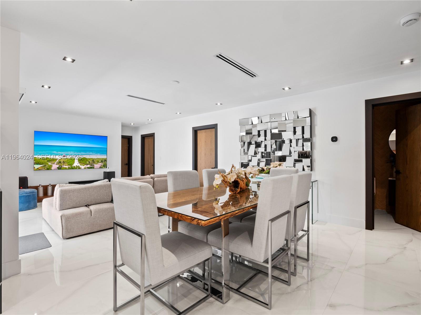 IVANHOE ESTATES - Residential