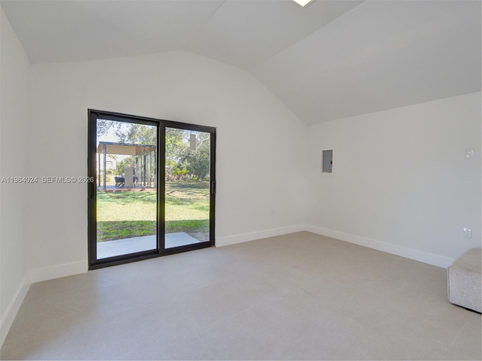 IVANHOE ESTATES - Residential