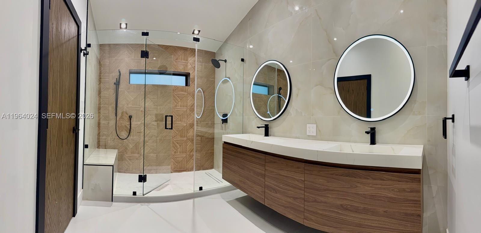 IVANHOE ESTATES - Residential