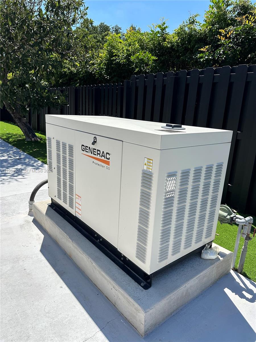 IVANHOE ESTATES - Residential