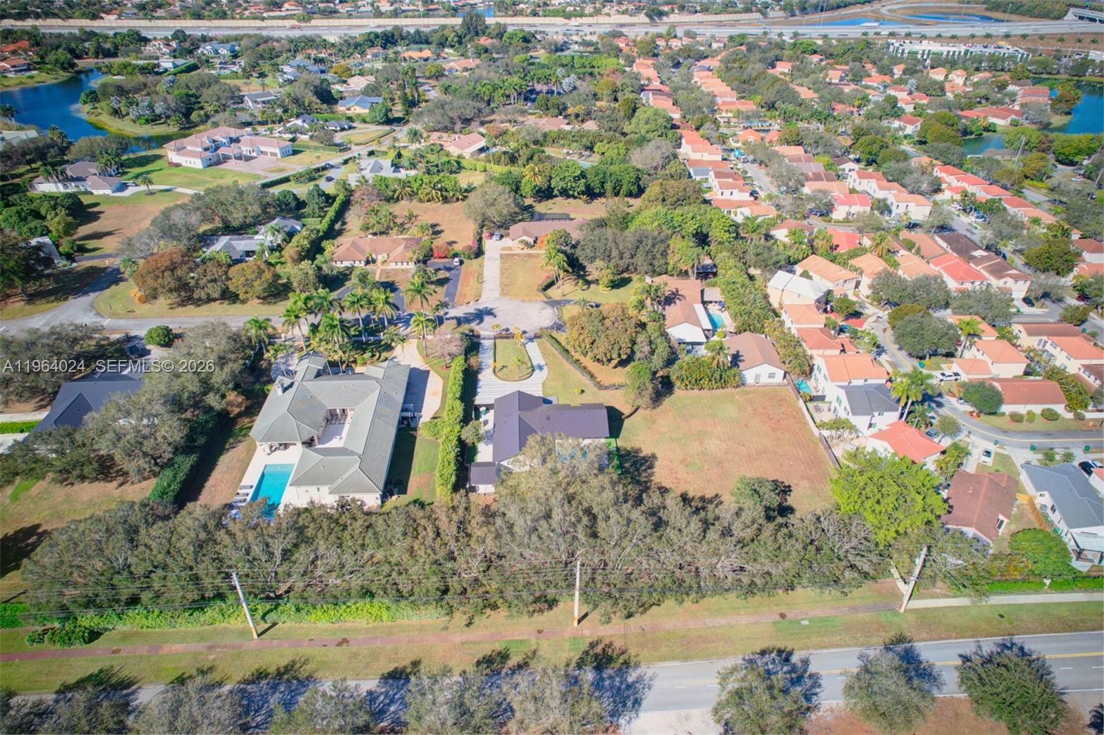 IVANHOE ESTATES - Residential