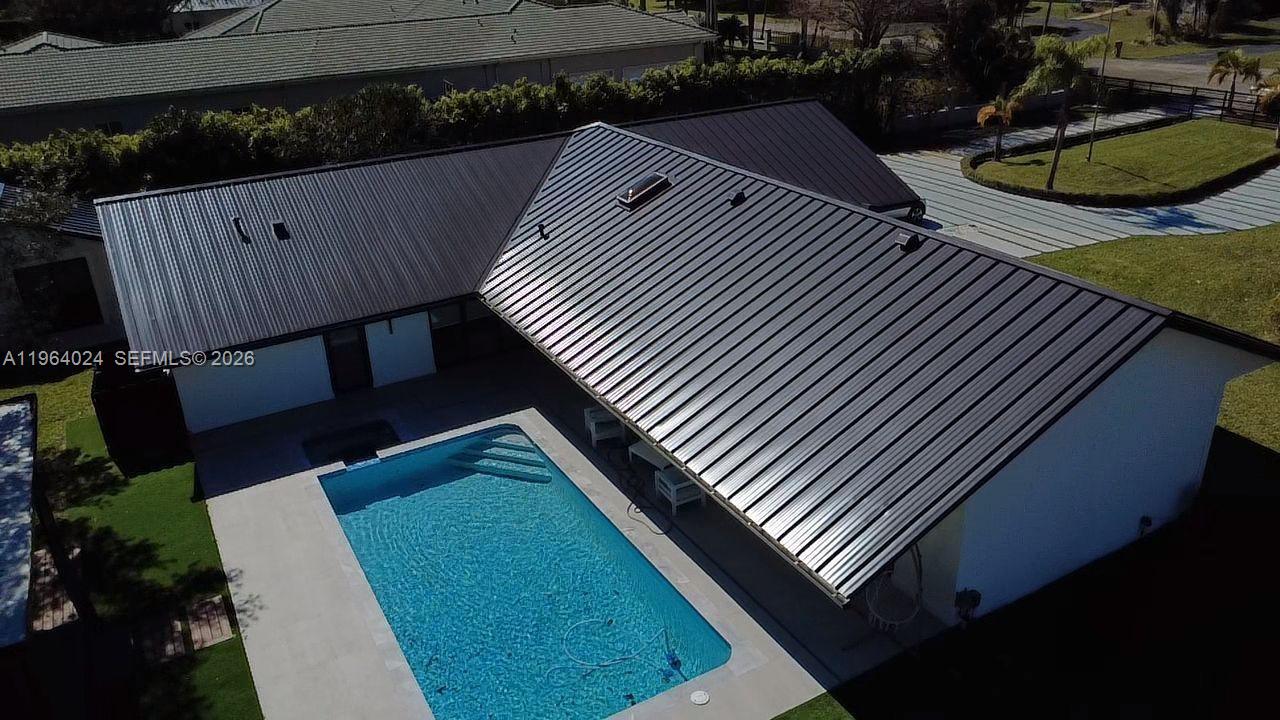 IVANHOE ESTATES - Residential